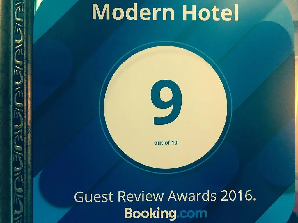 Modern Hotel Hong Kong Guest house